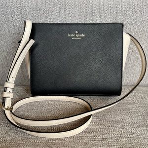 Used in Great Shape Leather Kate Spade Cedar Street Hayden Cross-Body Bag